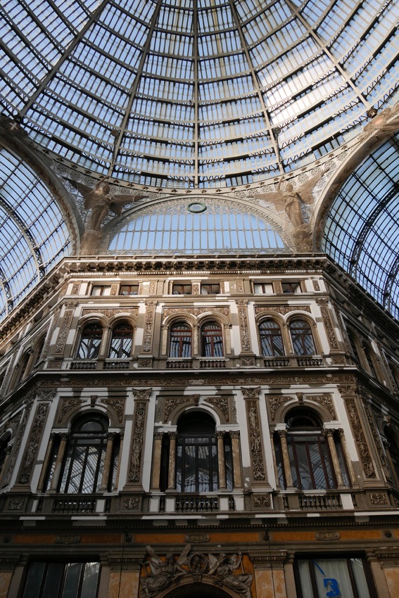 2 galleria umberto 2