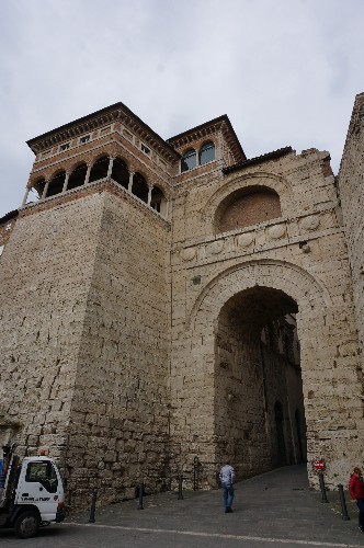 25 perugia arco etrusco