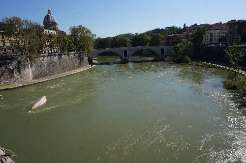 40 a rome tibre