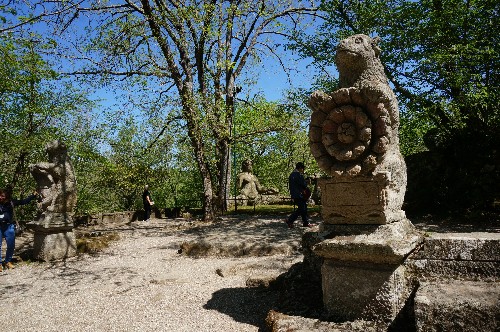 48 Bomarzo